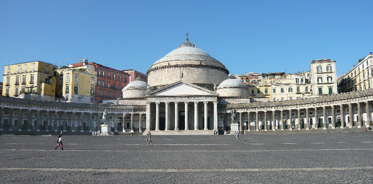 Napoli Piazza Plebiscito